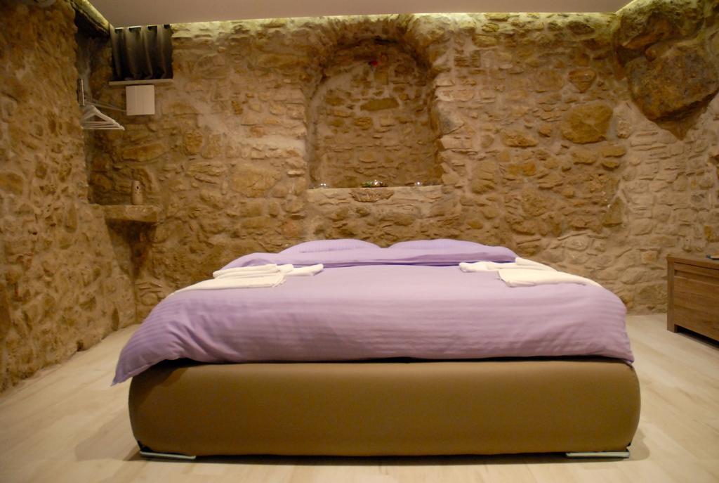 Kaaba - Aragon Home Holiday Montalbano Elicona Exterior foto