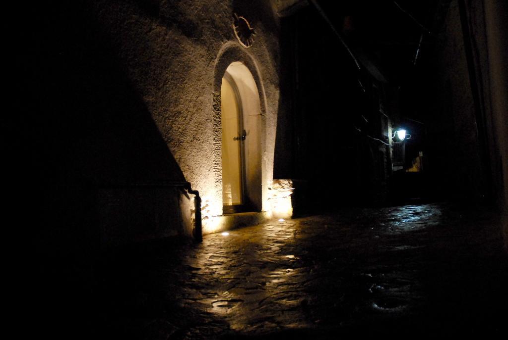 Kaaba - Aragon Home Holiday Montalbano Elicona Exterior foto